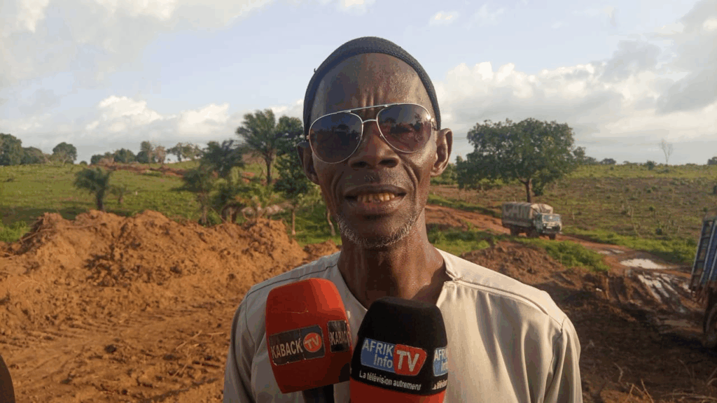 image-31-1024x576 Route impraticable entre Khatia et Yeinyein Cité ( Kindia) : colère et détresse des usagers bloqués depuis plusieurs jours.