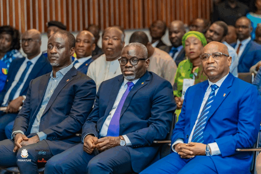 image-13-1024x683 Guinée : LE PREMIER MINISTRE LANCE UN ATELIER SOUS-RÉGIONAL SUR LA FISCALITÉ MINIÈRE À CONAKRY.