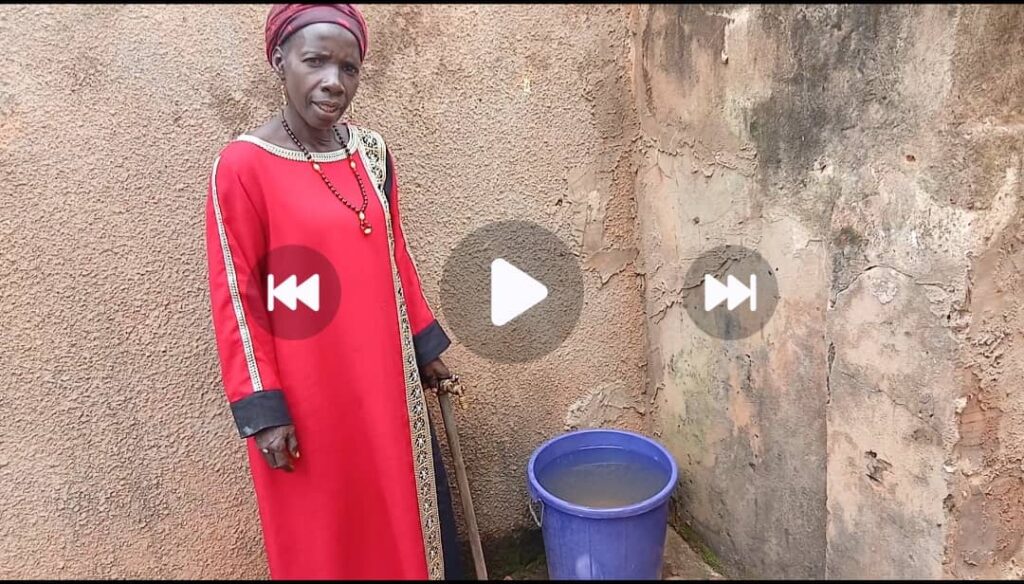 1000000402-1024x584 Labé (Guinée ) : l’eau de la SEG, un service public en panne, une ville contrainte de creuser.