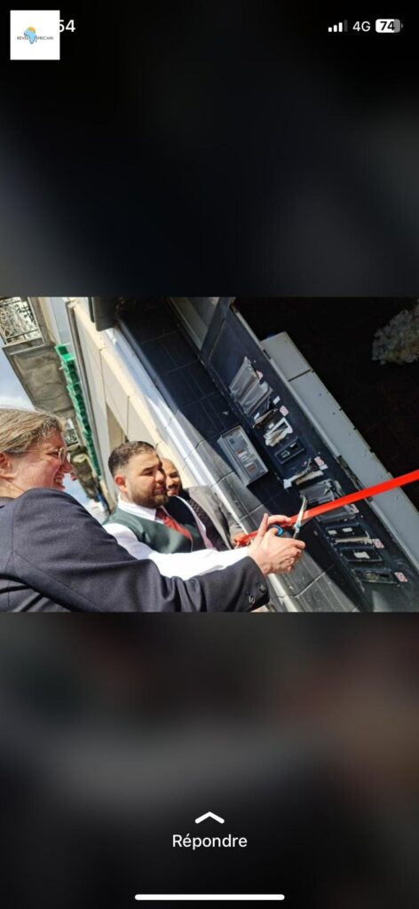 9de6b8a0-07c5-45ed-87bc-e096563ffdac-472x1024 TUNA : Le bâtisseur de rêves et le Magicien du Business.