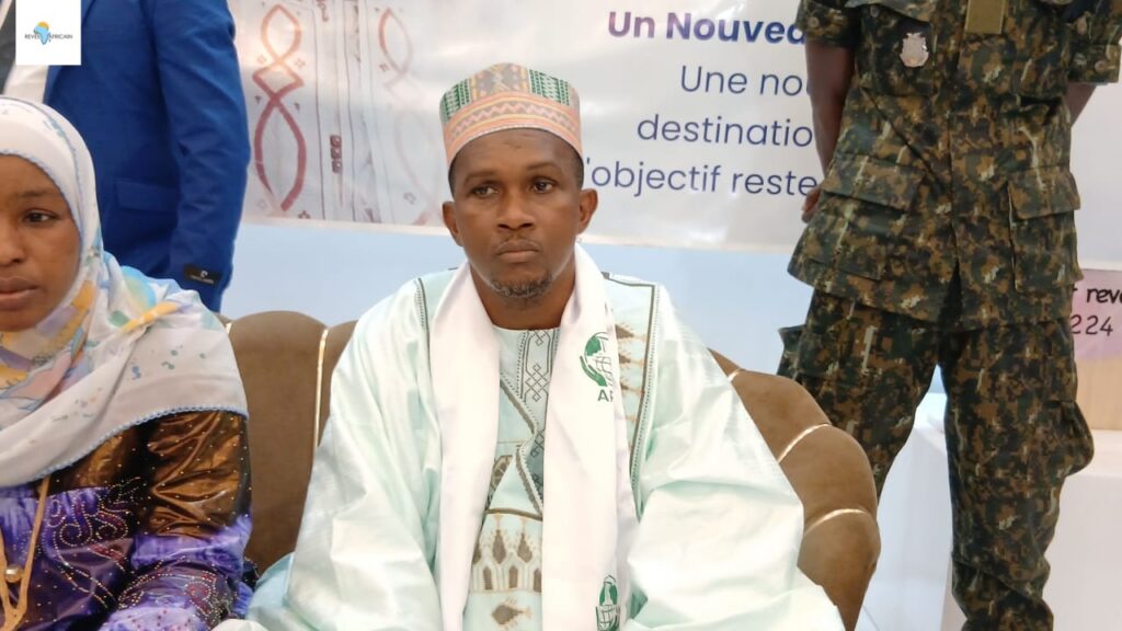 WhatsApp-Image-2025-11-02-a-14.40.34_91c0da6c-1024x576 Mamou (Guinée) /Discours d'Investiture et Programme Triennal d'Elhadj Thierno Nouhou DIALLO, élu président des Ressortissants de Niagra (ici l'intégralité de son discours ).
