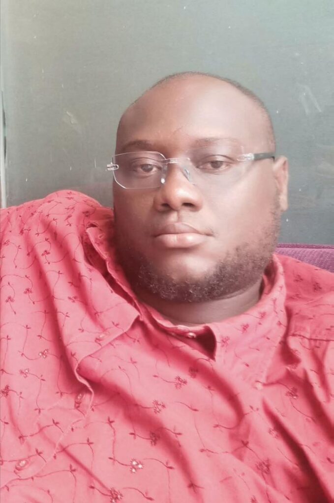 WhatsApp-Image-2025-11-09-a-11.15.39_7fd82344-679x1024 Conakry (Guinée ) : Et si le salut venait d'Abdoulaye Yéro Baldé (Aly KABA Analyste Politique, Président de Brigade Citoyenne) ?