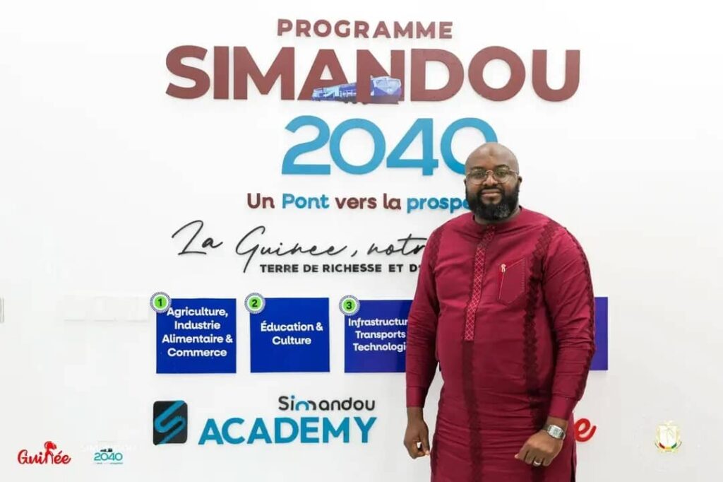 WhatsApp-Image-2025-11-12-a-00.36.45_62da3491-1024x682 Conakry (Guinée ) : Simandou 2040 ou le triomphe du dérisoire sur l’essentiel (Par Chérif Sampiring DIALLO, Journaliste).