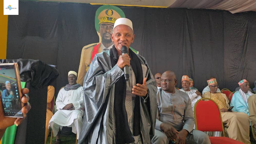 WhatsApp-Image-2025-11-18-a-16.15.12_8b708117 Labé (Guinée ) /Quand la parole devient destin : le Doyen Sampiring Diallo et le Ministre Cellou Baldé galvanisent la GMD (Par Chérif Sampiring Diallo Journaliste, Éditorialiste Écrivain et  Essayiste).