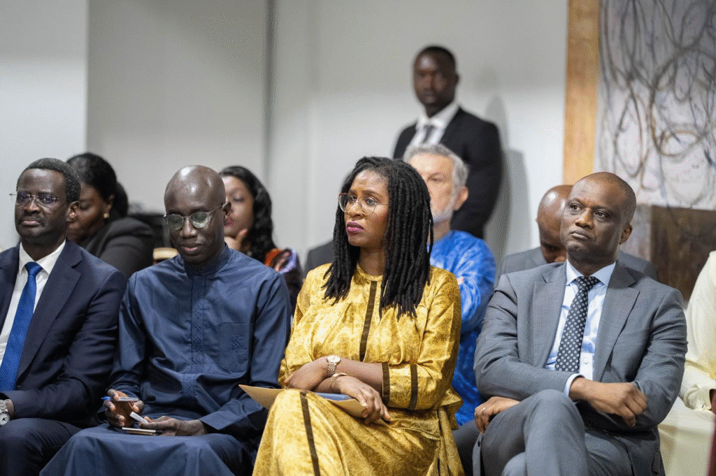 image-105-1024x681 Dakar (Sénégal) : Le Président Bassirou Diomaye Diakhar Faye rencontre la diaspora sénégalaise en Angola.