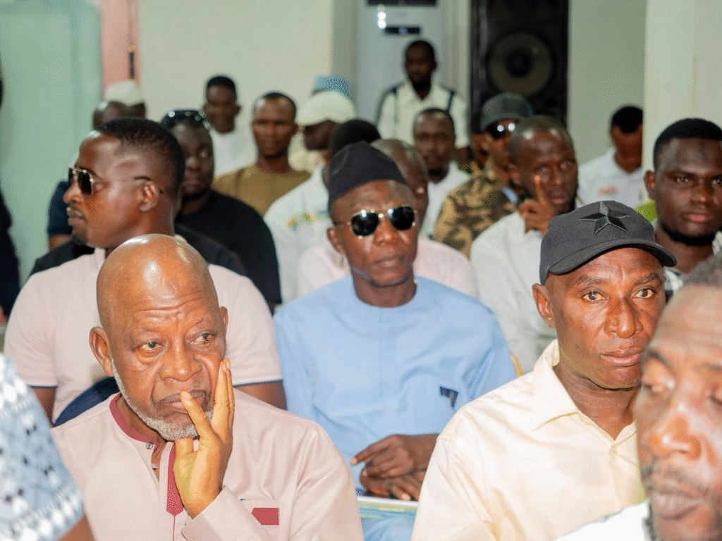 image-43-1024x768 Sonfonia (Guinée) / Journée Portes Ouvertes : Le Civisme Fiscal à l'Honneur à Sonfonia.