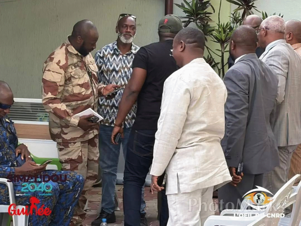 image-9-1024x768 Conakry (Guinée ) / Mobilisation au QG : Les Piliers du CNRD Autour du Candidat Mamadi Doumbouya, le Premier Ministre Amadou Oury BAH pourrat-il -être  le Directeur de la Camapagne ?