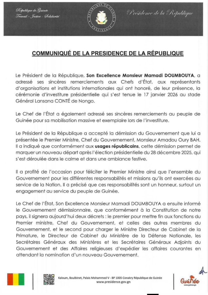 image-90-724x1024 Conakry (Guinée) : Le gouvernement dirigé par Bah Oury a présenté sa démission à la suite de l'investiture présidentielle.