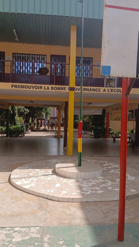 image-60-576x1024 Conakry (Guinée) / Une Initiative Structurante pour l'Égalité des Chances : L'engagement de l'inspection régionale de l'éducation du Grand Conakry.